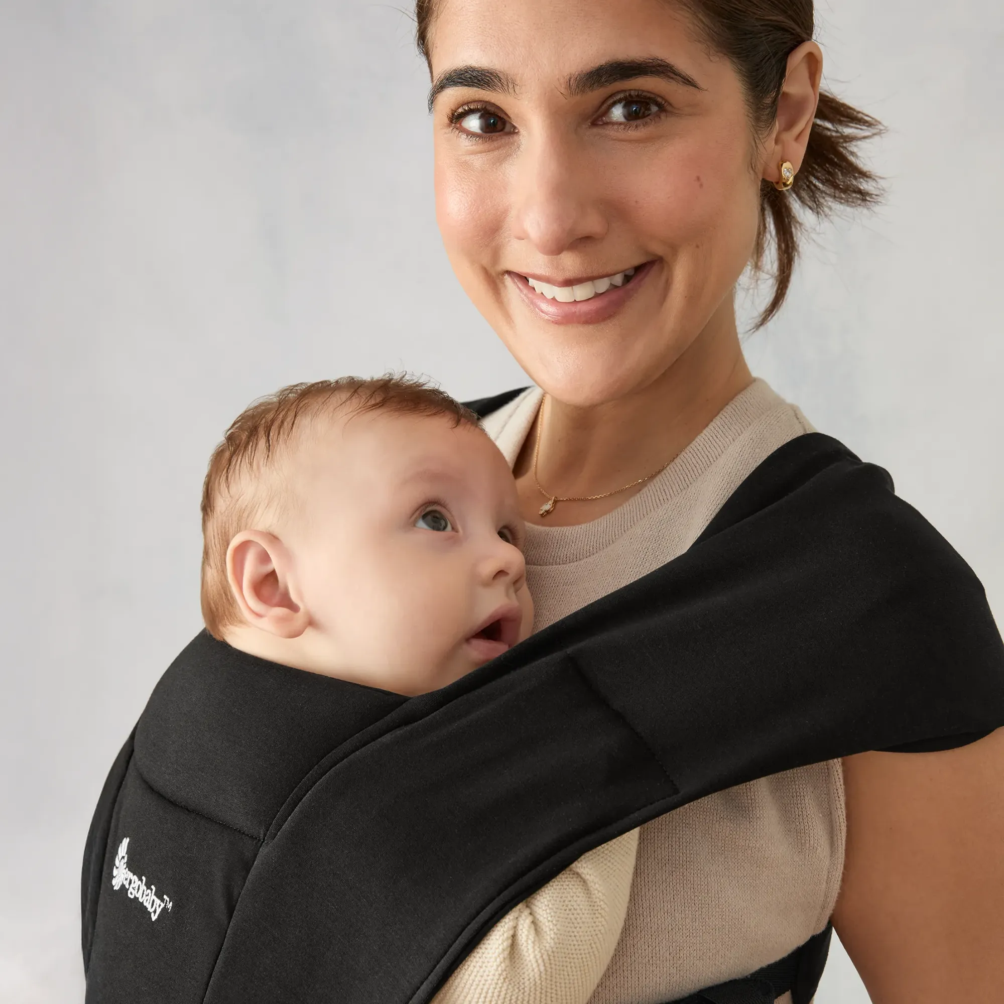 Ergobaby Embrace Newborn Baby Carrier Pure Black - Image 4