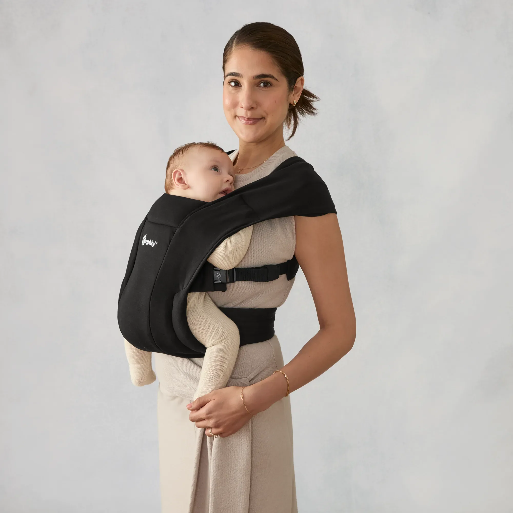 Ergobaby Embrace Newborn Baby Carrier Pure Black